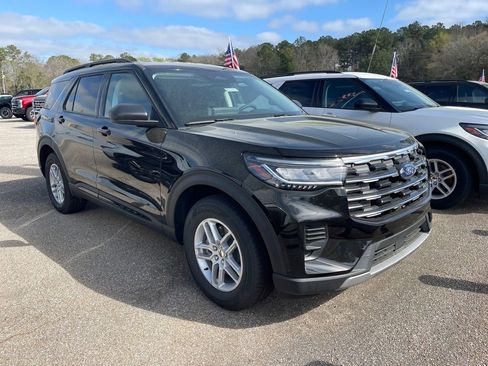 New 2026 Ford Explorer Active image 1
