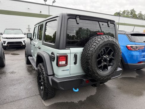 Used 2024 Jeep Wrangler Unlimited AWD/4WD image 5