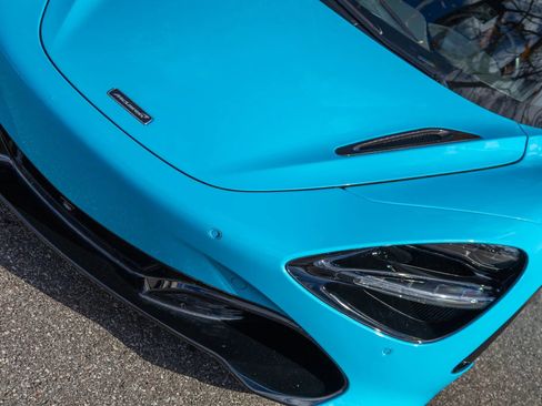 Used 2022 McLaren 720S Spider image 18