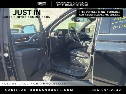 Used 2023 Cadillac Escalade Premium Luxury AWD/4WD image 1