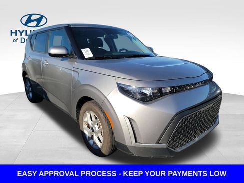 Used 2024 Kia Soul LX w/ Option Group 015 FWD image 1