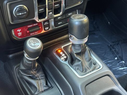 Used 2023 Jeep Wrangler Unlimited Rubicon 392 AWD/4WD image 21