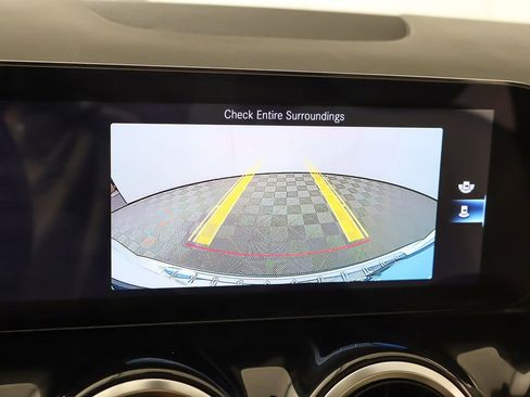 Used 2022 Mercedes-Benz GLA 250 4MATIC w/ Premium Package image 44