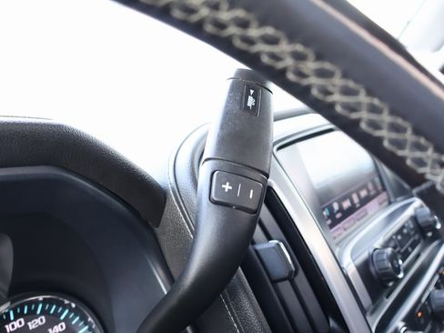 Used 2018 GMC Sierra 2500 SLE image 18