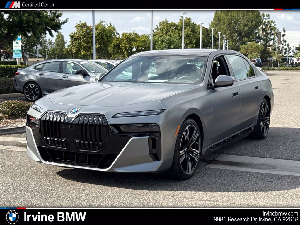Certified 2024 BMW i7 xDrive60 AWD/4WD image 1