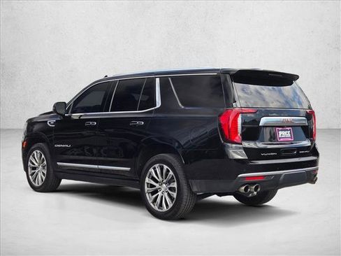 Used 2021 GMC Yukon Denali w/ Denali Premium Package image 8