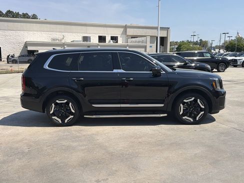 Used 2024 Kia Telluride S w/ S Sunroof Package FWD image 8