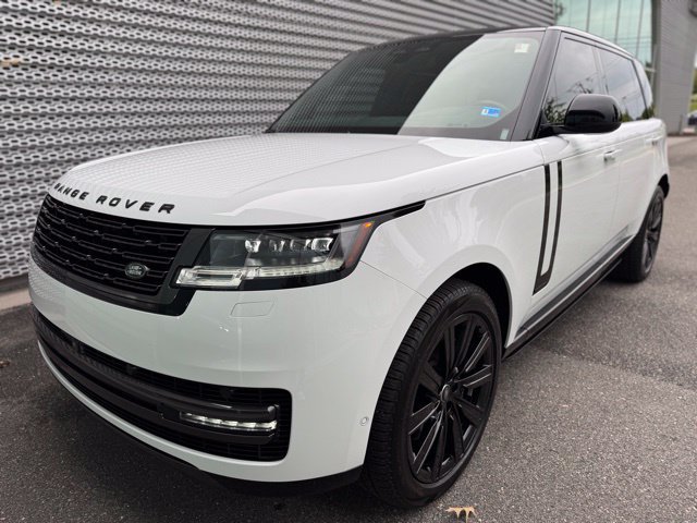 Used 2025 Land Rover Range Rover Long Wheelbase Autobiography AWD/4WD image 1