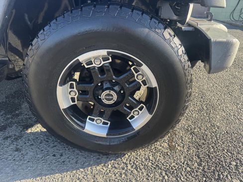 Used 2013 Jeep Wrangler Unlimited Sport image 9