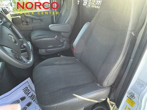 Used 2023 Chevrolet Express 2500 w/ Driver Convenience Package image 20