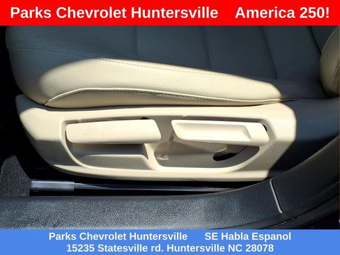 Used 2017 Volkswagen Jetta SE FWD image 16