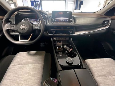 Used 2023 Nissan Rogue SV AWD/4WD image 21