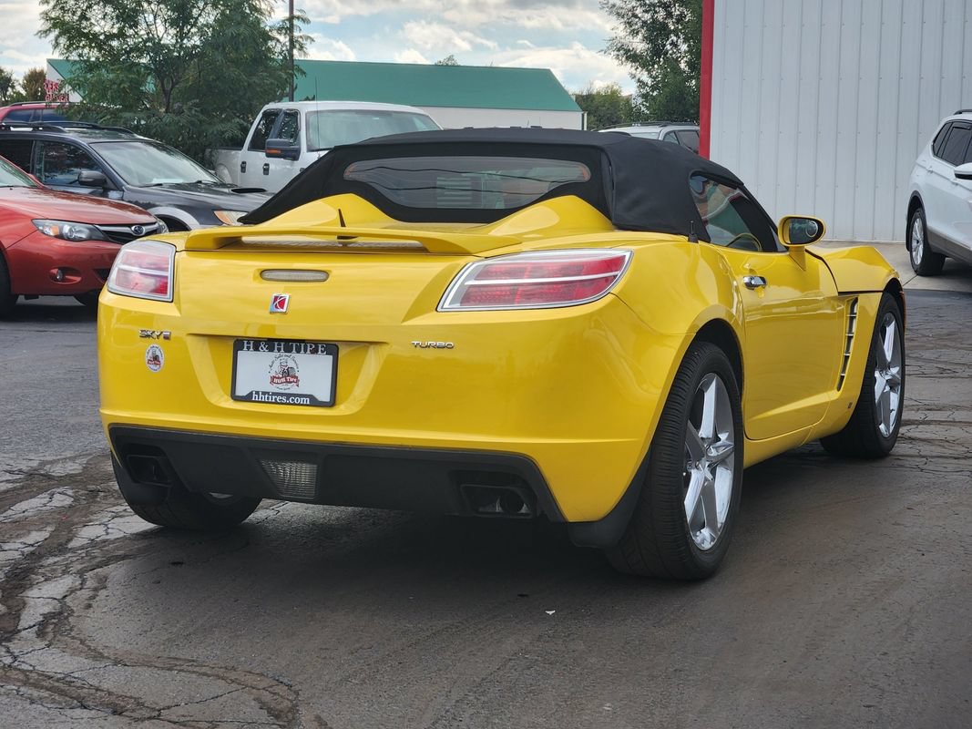 Used 2008 Saturn Sky Red Line RWD image 7