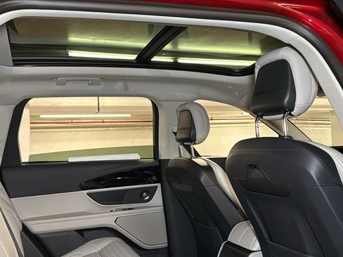 New 2026 Lincoln Nautilus Reserve w/ Jet Appearance Package image 5