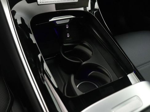 New 2026 Mercedes-Benz C 300 4MATIC Sedan image 6