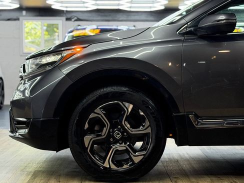 Used 2017 Honda CR-V Touring image 3