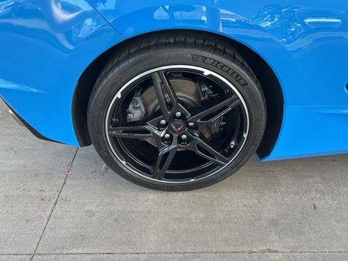 Used 2021 Chevrolet Corvette Stingray Preferred Cpe w/ Z51 Performance Package RWD image 22