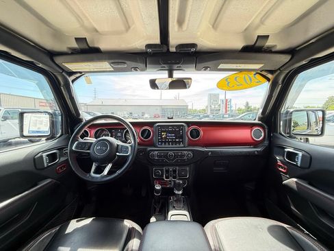 Used 2023 Jeep Wrangler Unlimited Rubicon w/ Xtreme 35 Tire Package AWD/4WD image 18