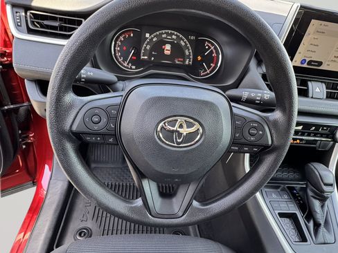 Used 2023 Toyota RAV4 LE image 7