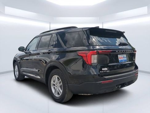 Used 2025 Ford Explorer Active RWD image 5