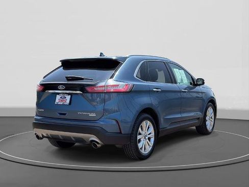 Certified 2019 Ford Edge Titanium FWD image 5