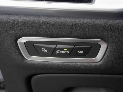 Used 2025 BMW X7 xDrive40i image 17