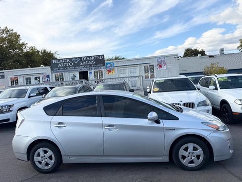 Used 2010 Toyota Prius Three image 8