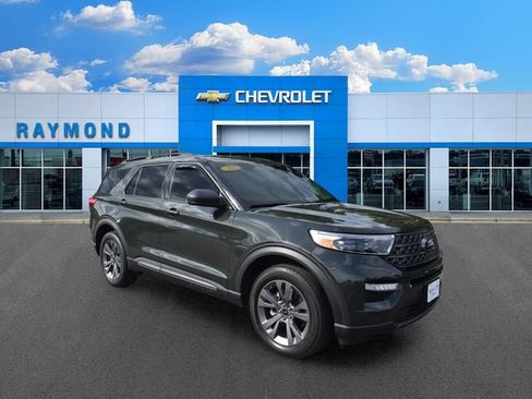 Used 2022 Ford Explorer XLT w/ Equipment Group 202A AWD/4WD image 1