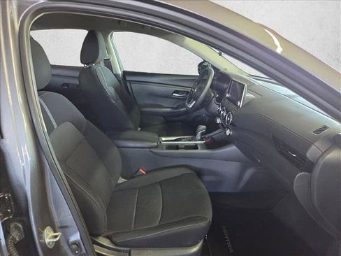 Used 2024 Nissan Sentra SV FWD image 19
