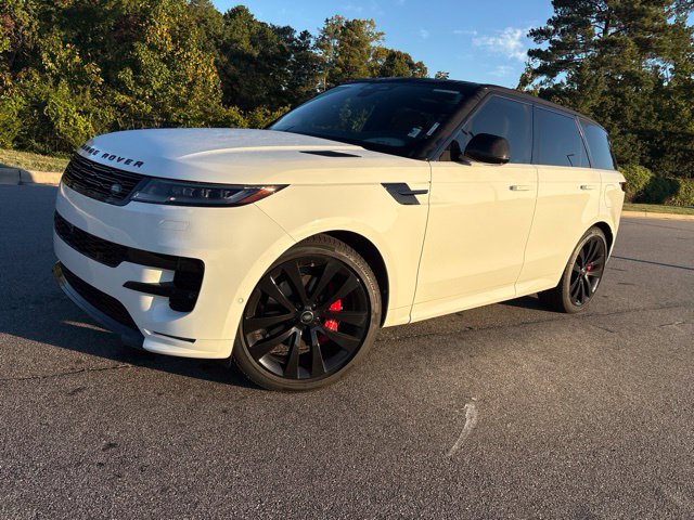 Used 2025 Land Rover Range Rover Sport Dynamic SE AWD/4WD image 1