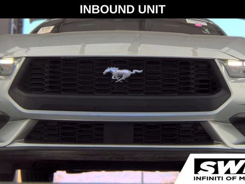Used 2025 Ford Mustang Premium RWD image 2