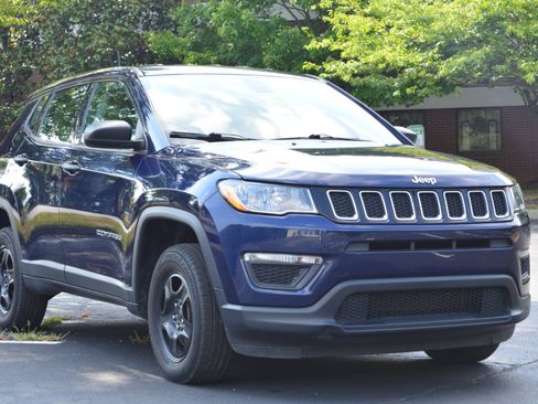 Used 2021 Jeep Compass Sport w/ Cold Weather Group image 4