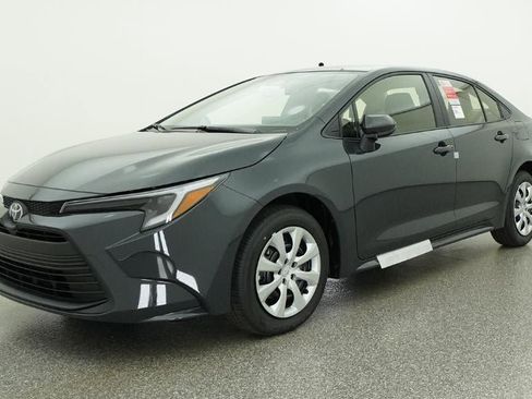 New 2026 Toyota Corolla LE FWD image 17
