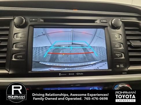 Used 2017 Toyota Highlander XLE image 22