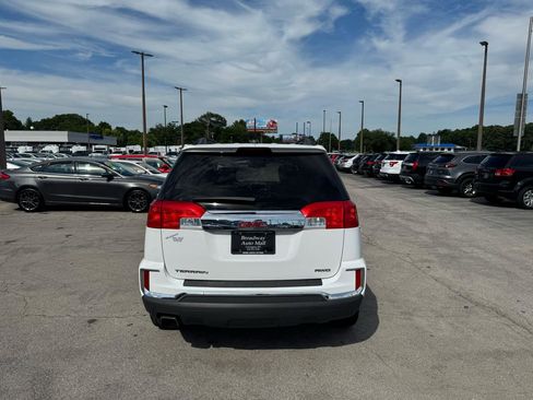 Used 2017 GMC Terrain SLE w/ Convenience Package AWD/4WD image 4