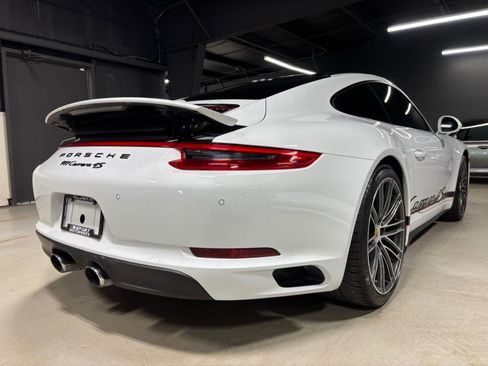 Used 2019 Porsche 911 Carrera 4S AWD/4WD image 23
