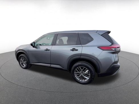 Used 2023 Nissan Rogue S FWD image 10