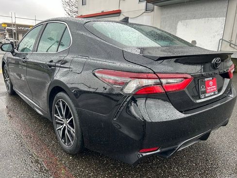 Certified 2024 Toyota Camry SE image 7