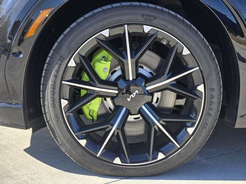 New 2025 Kia EV6 GT image 7