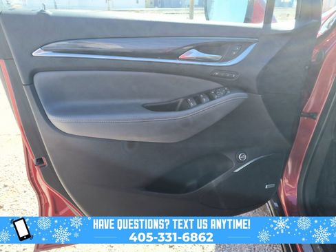 Used 2024 Buick Enclave Premium image 23