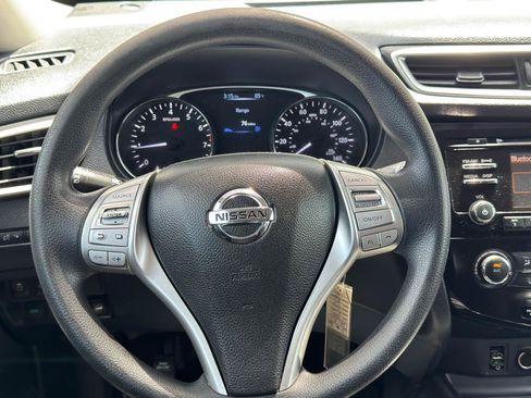 Used 2016 Nissan Rogue S AWD/4WD image 17