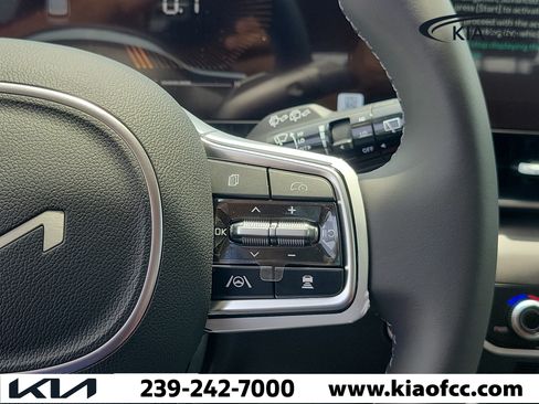 New 2026 Kia Carnival EX FWD image 26