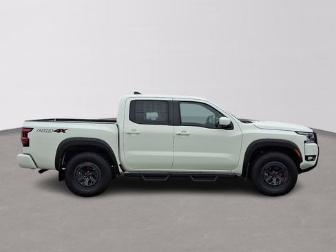 Used 2025 Nissan Frontier PRO-4X image 7