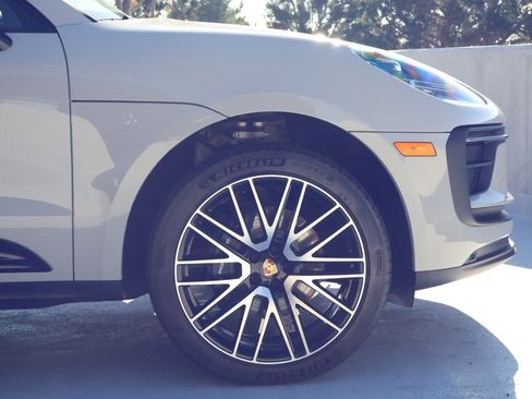 New 2026 Porsche Macan image 11