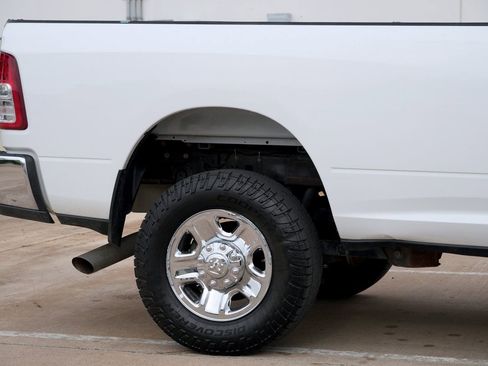 Used 2022 RAM 2500 Tradesman w/ Chrome Appearance Group AWD/4WD image 27