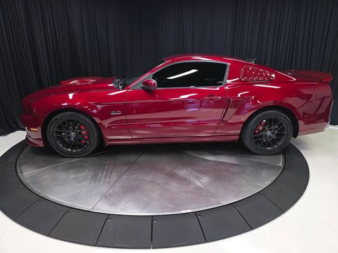 Used 2014 Ford Mustang GT Premium w/ Comfort Package RWD image 10