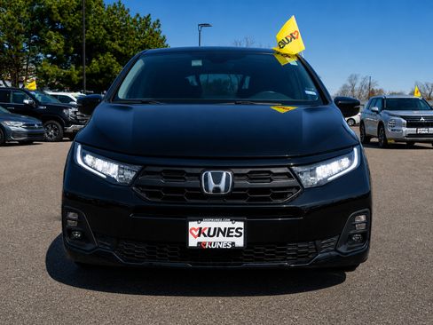 Used 2025 Honda Odyssey Sport-L image 3