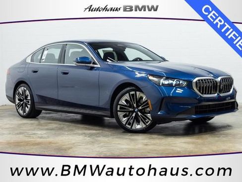 Certified 2026 BMW 530i xDrive AWD/4WD image 1