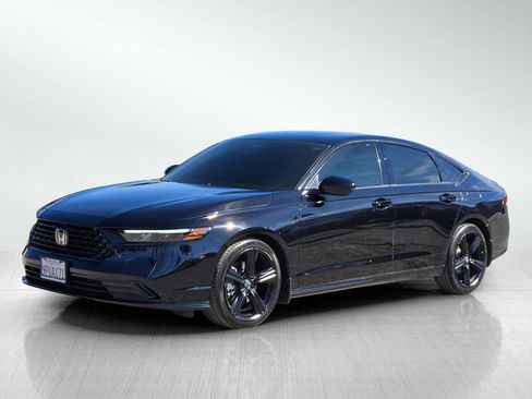 Used 2025 Honda Accord Sport image 8