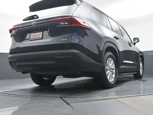 Certified 2024 Toyota Grand Highlander XLE image 38